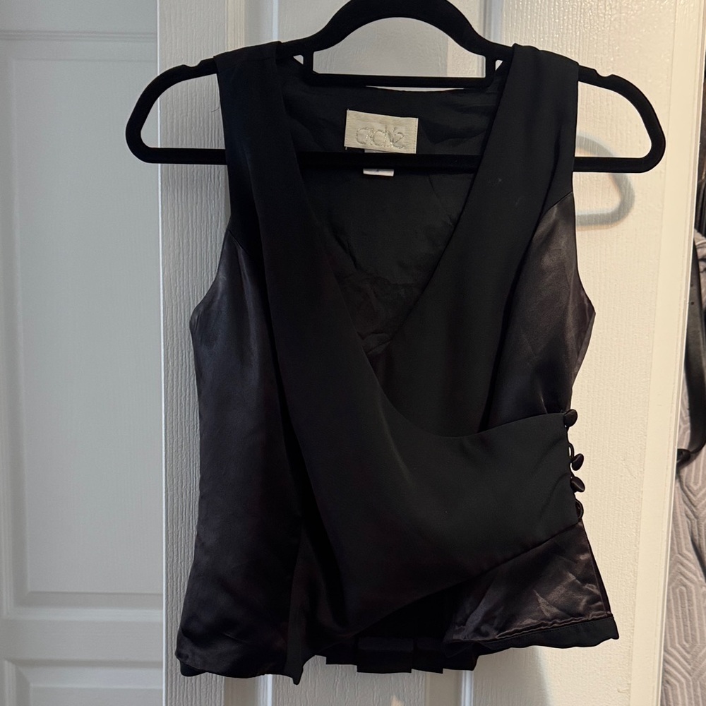 Elegant Black Sleeveless Vest